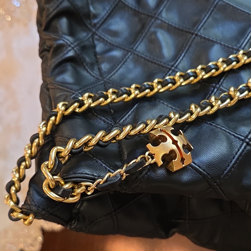 TORY BURCH FLEMING SOFT HOBO BAG Black Quilted - Picture 15 of 17
